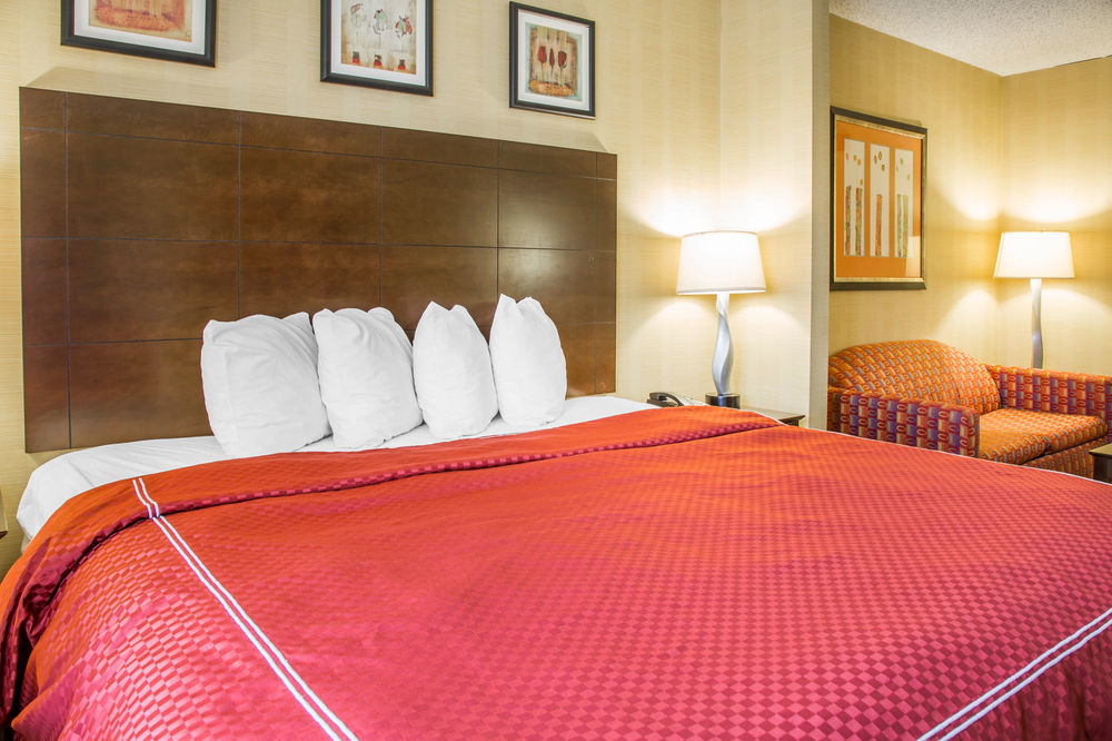 ควอลิตี้ สวีท Hotel สแตรทฟอร์ด ภายนอก รูปภาพ